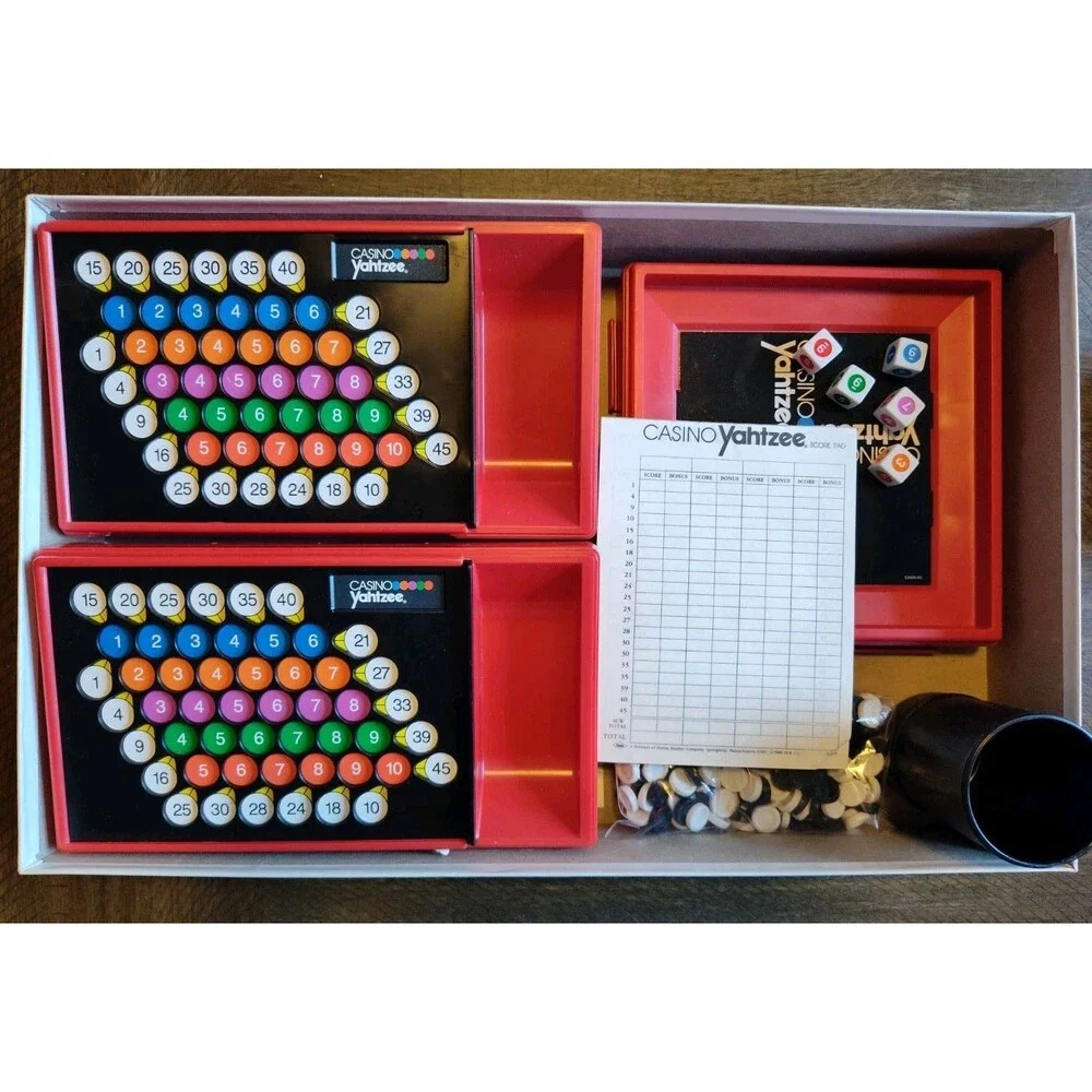Vintage '86 Casino Yahtzee Game by Milton Bradley Missing 1 Die Dice Cup Cracked